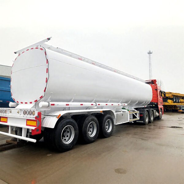 Heavy-duty 3 axle fuel tanker trailer made of Q235B carbon steel