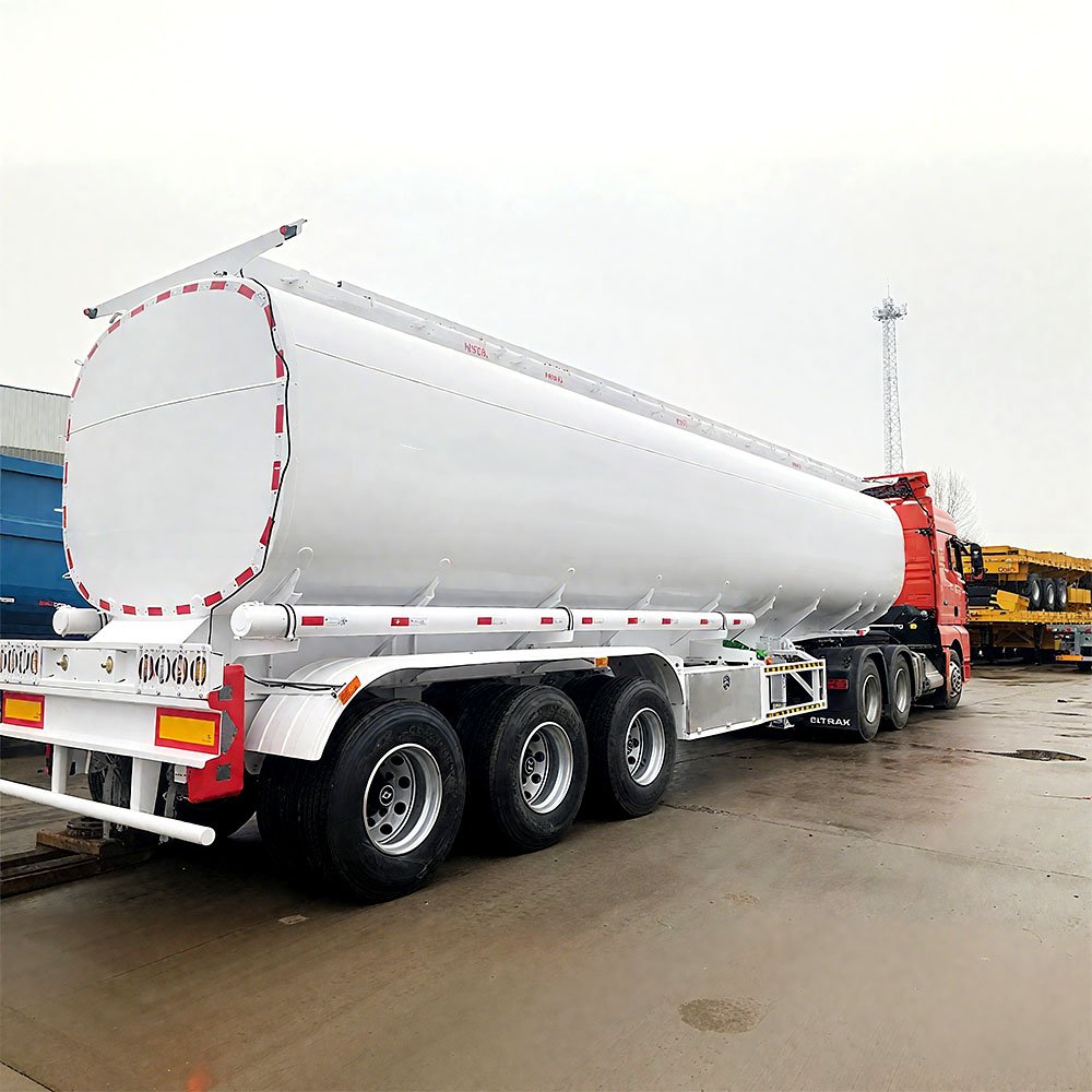 Heavy-duty 3 axle fuel tanker trailer made of Q235B carbon steel