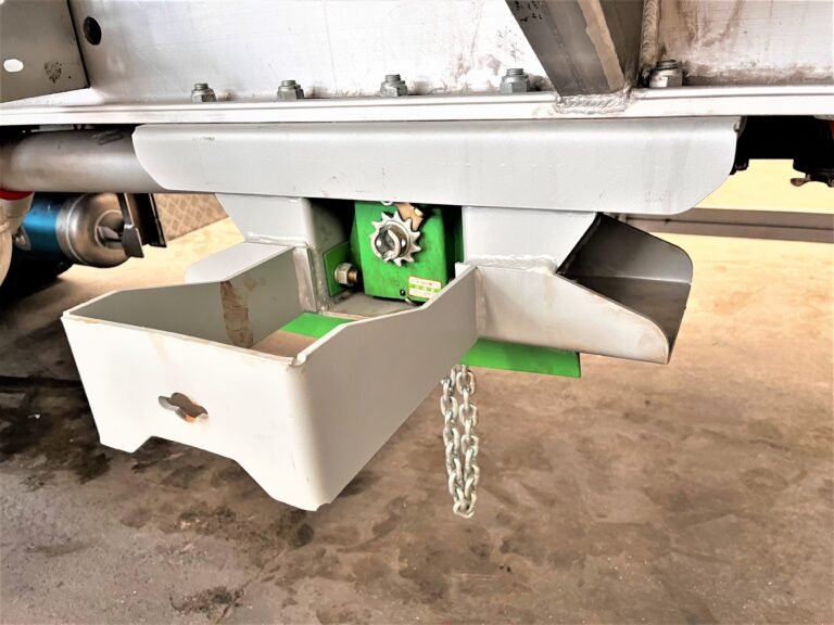 Spare tire rack for tanker semi trailer