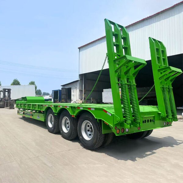 3 axle lowbed semi trailer with FUWA axles and landing gear for heavy machinery transport