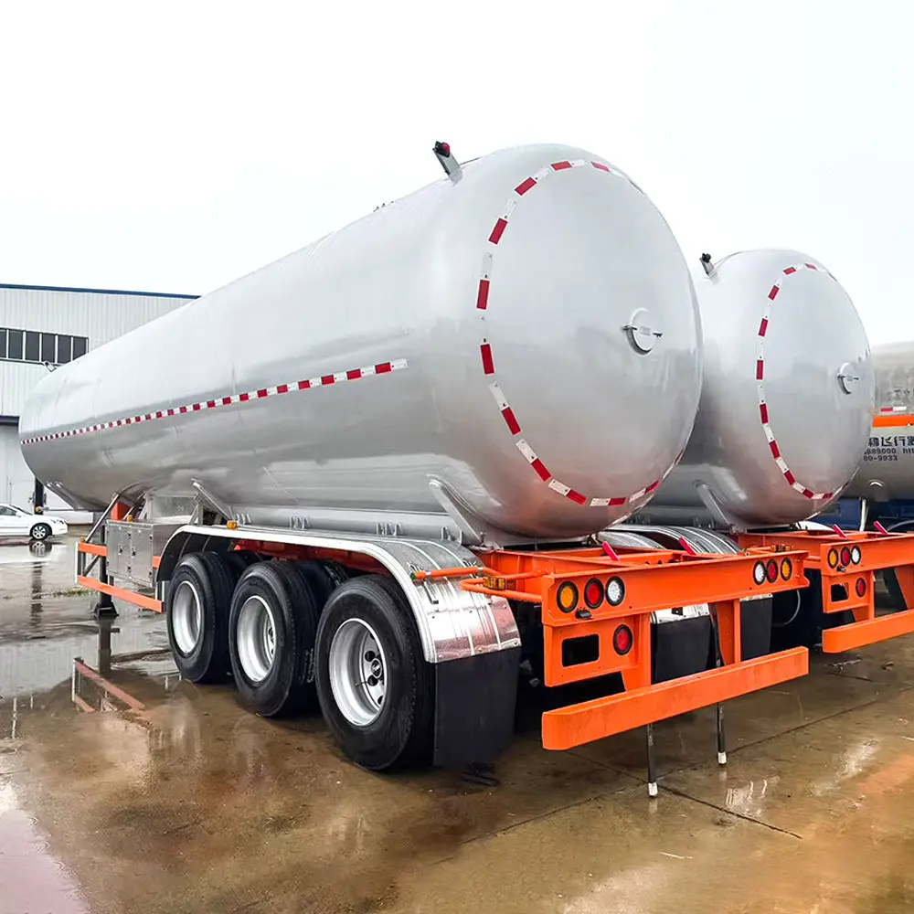 3 axle 56m³ LPG tanker trailer Q345R steel pressure vessel LPG gas transport semi trailer side view